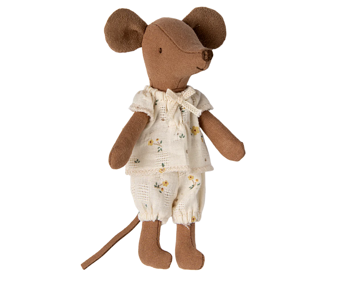 Big Sister Mouse in Matchbox
