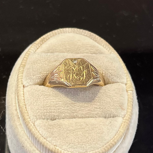 Early Deco Signet Ring