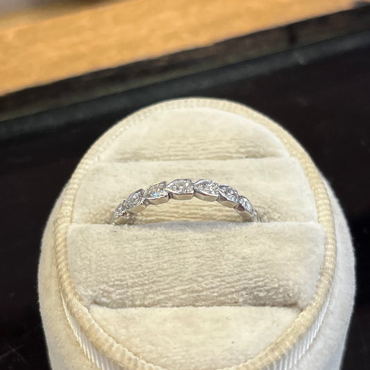 Vintage Arrow Tip Shaped Natural Diamond Eternity Band