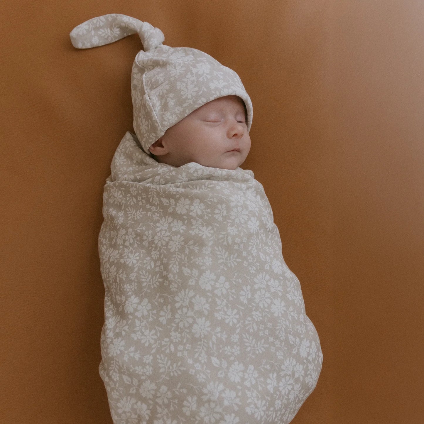 Organic Swaddle Blanket & Hat Set