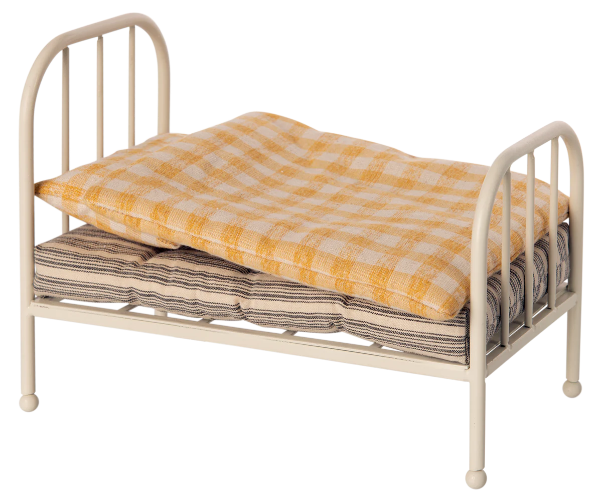 Vintage Bed Teddy Junior