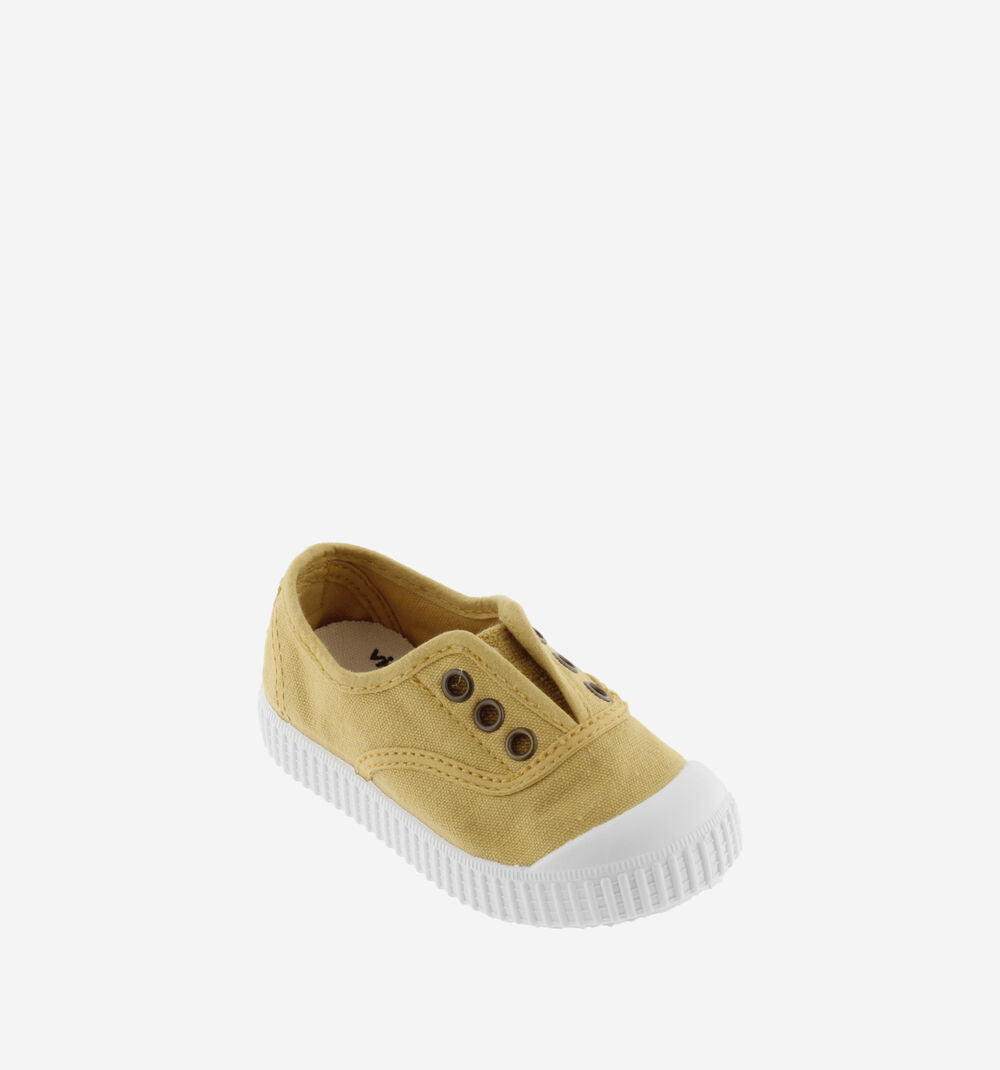 Canvas Trainers