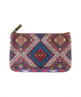 Lavishy Pouch