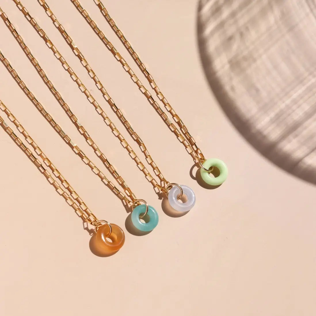 Full Circle Pendant Necklace