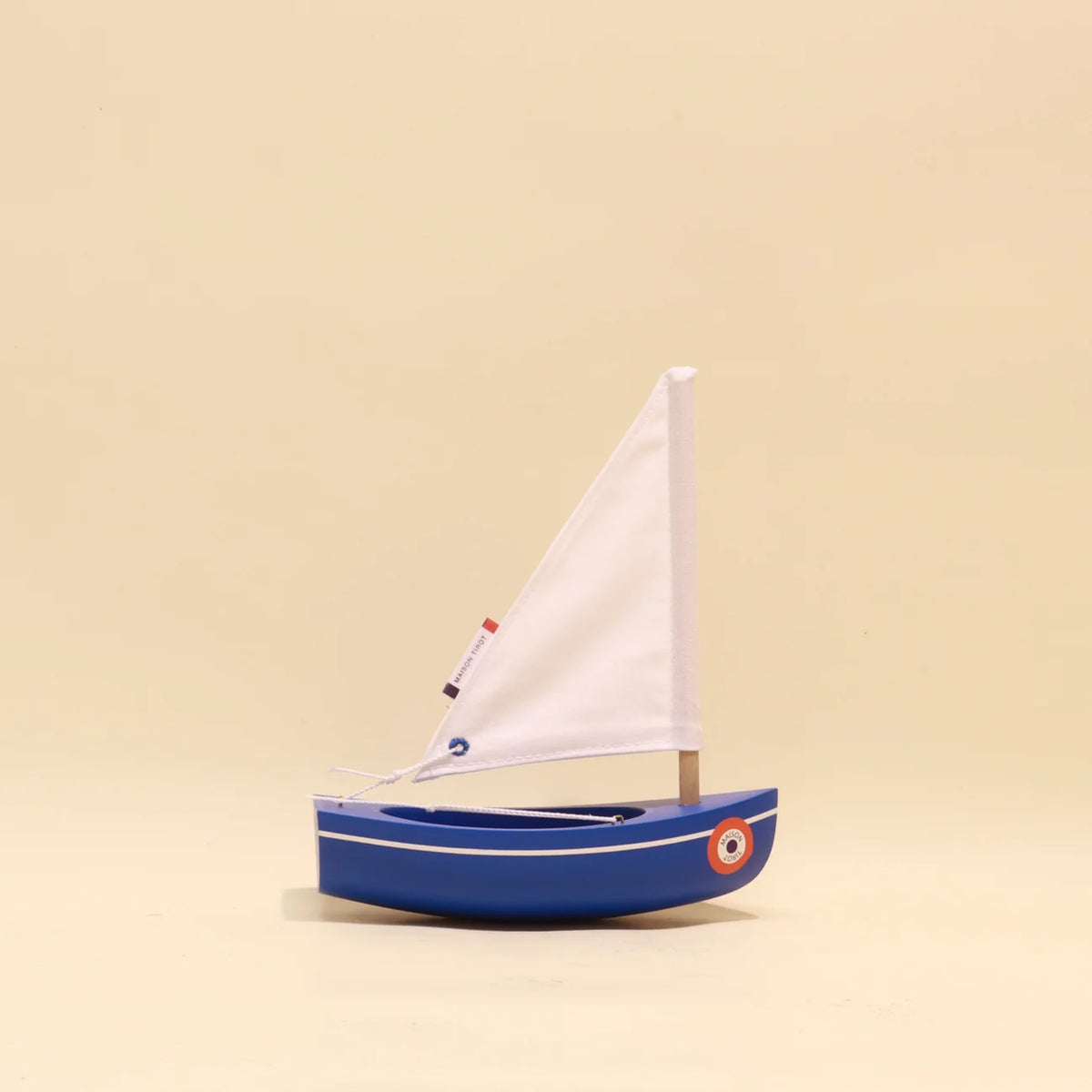 Le Bâchi Toy Boat