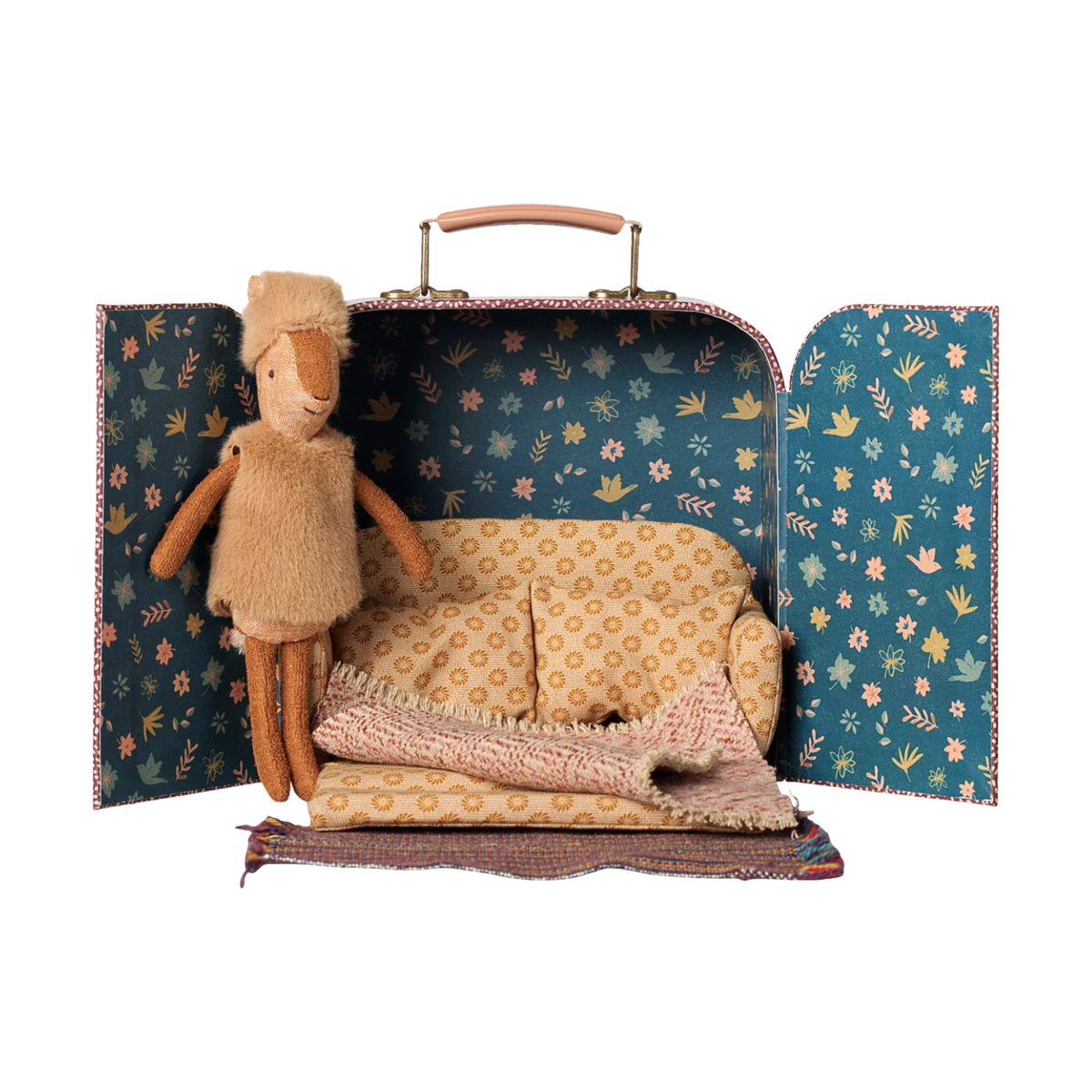 Reindeer in Suitcase, Little Sister