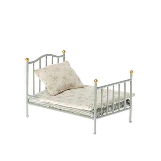 Vintage Bed Mouse