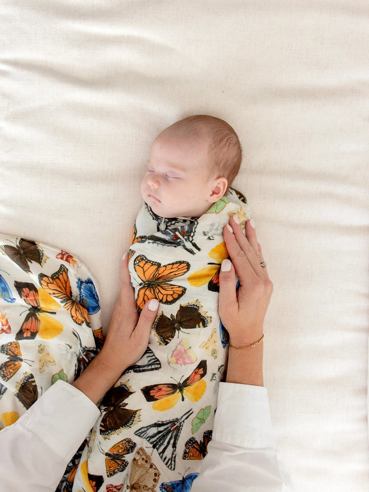 Flutter Friends Swaddle
