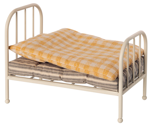 Vintage Bed Teddy Junior